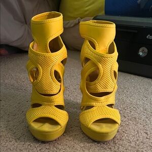 Dolls Kill Yellow Cutout Heels
